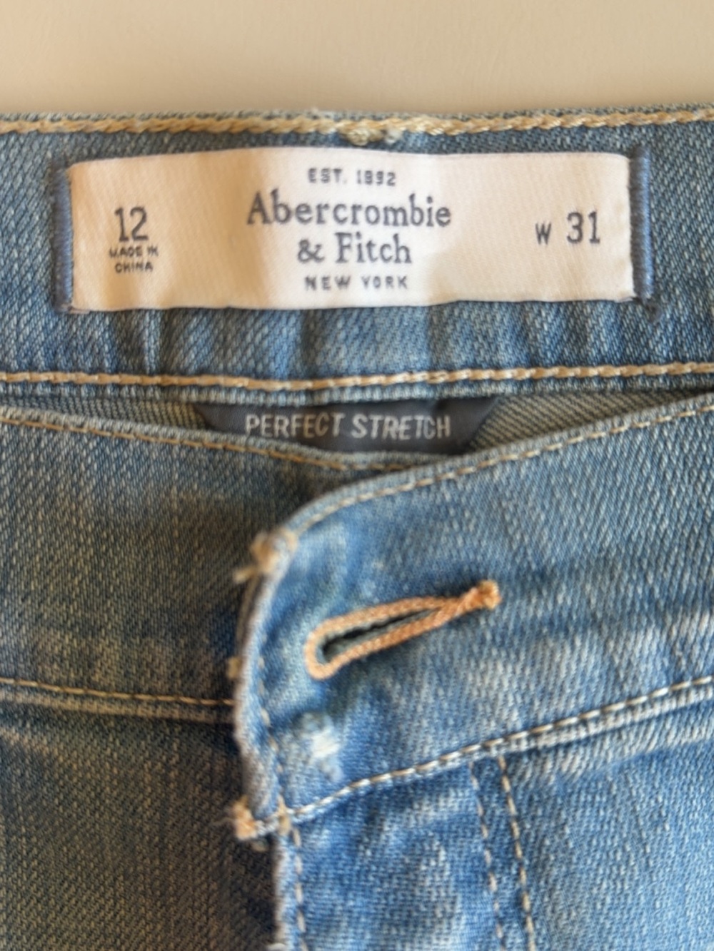 Abercrombie & Fitch Women's Light Blue Stretch shorts